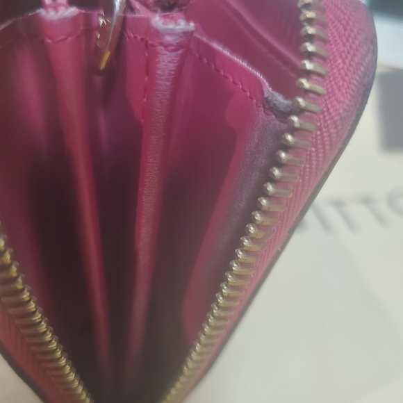 🌳LOUIS VUITTON VERNIS MONOGRAM WALLET 🌸-GUC- - Picture 3 of 16